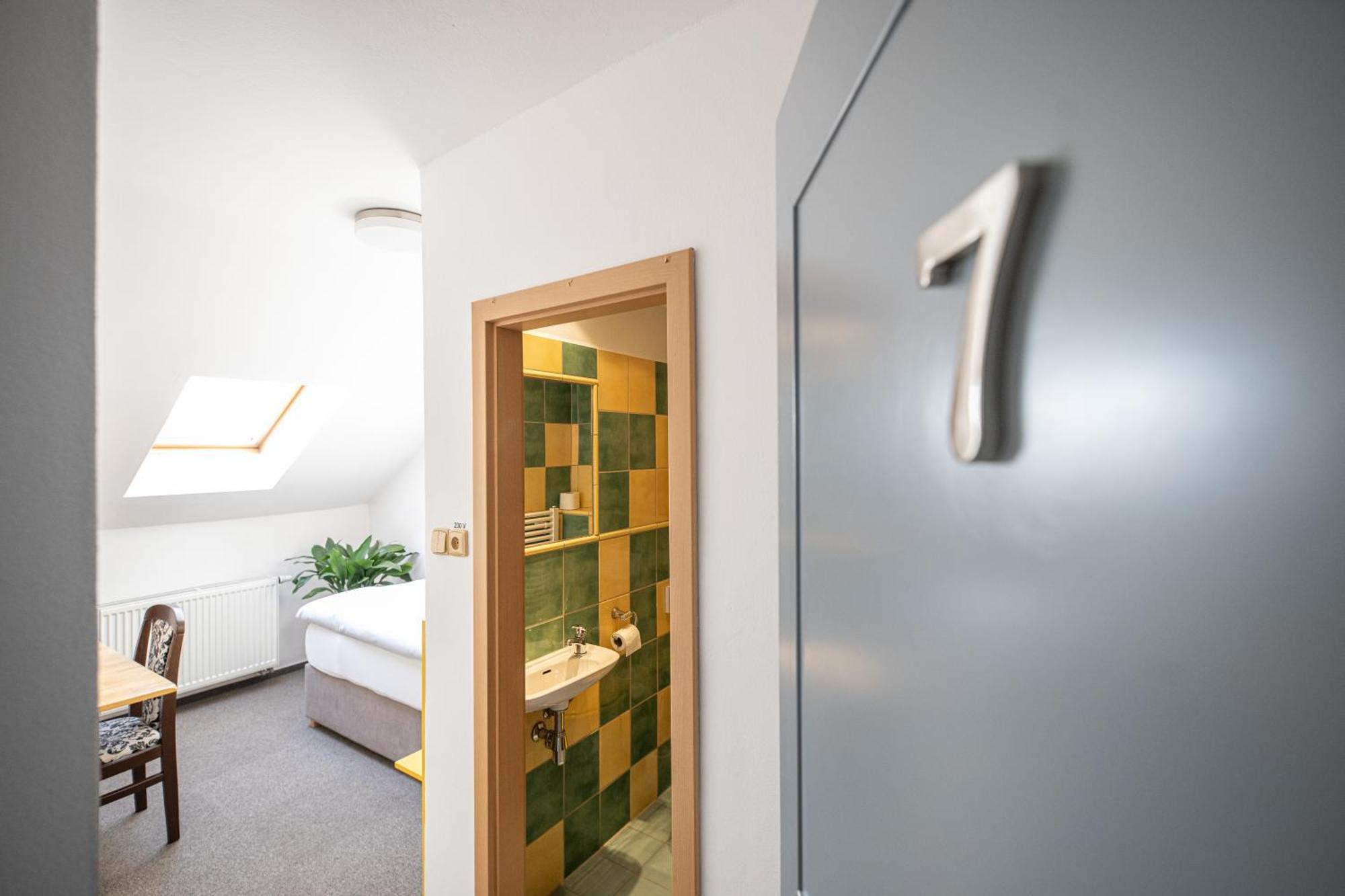 Hotel U Budvaru Ceske Budejovice Exteriör bild